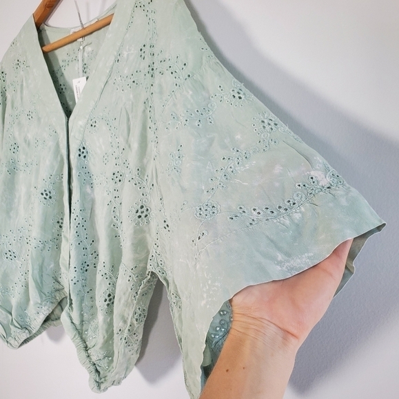 Young Fabulous Broke Potassium Green Tia Eyelet Wrap Kimono Sleeve Top - Picture 10 of 14